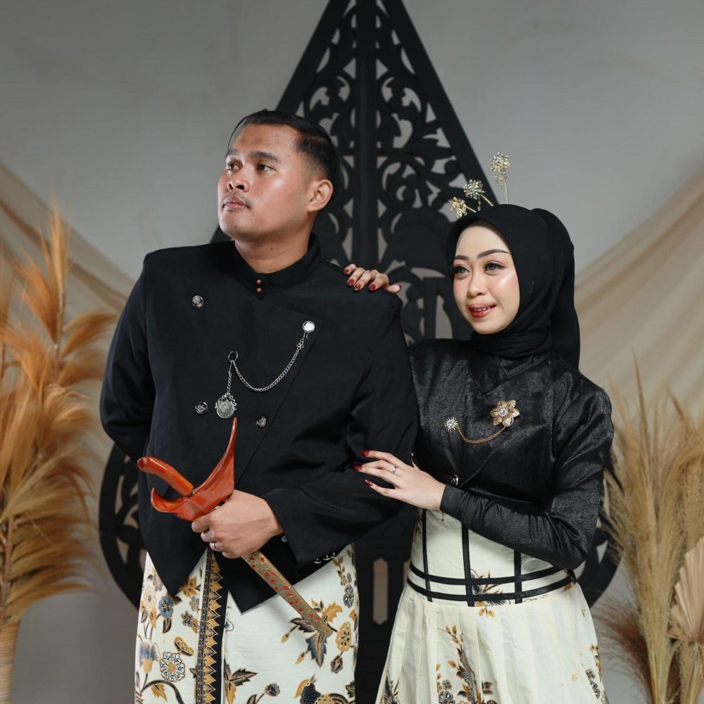 30f99a34-a259-453f-9b3a-42b98b852aec