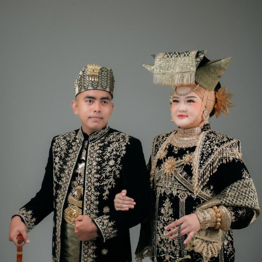 4A0EBF0D-292F-448B-A0CF-27547E04B4E1